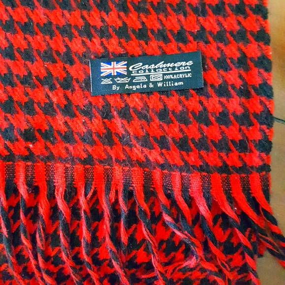 Cashmere Collection Hounds Tooth Scarf - Picture 4 of 4